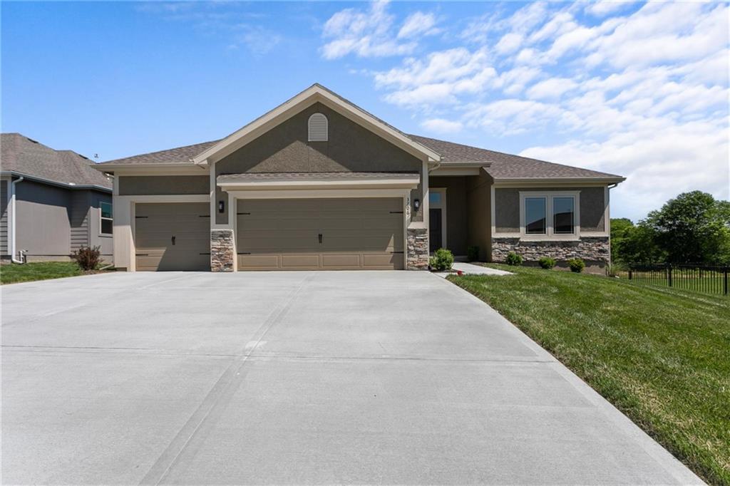 Photo of 8912 N Monroe Avenue Kansas City MO 64156