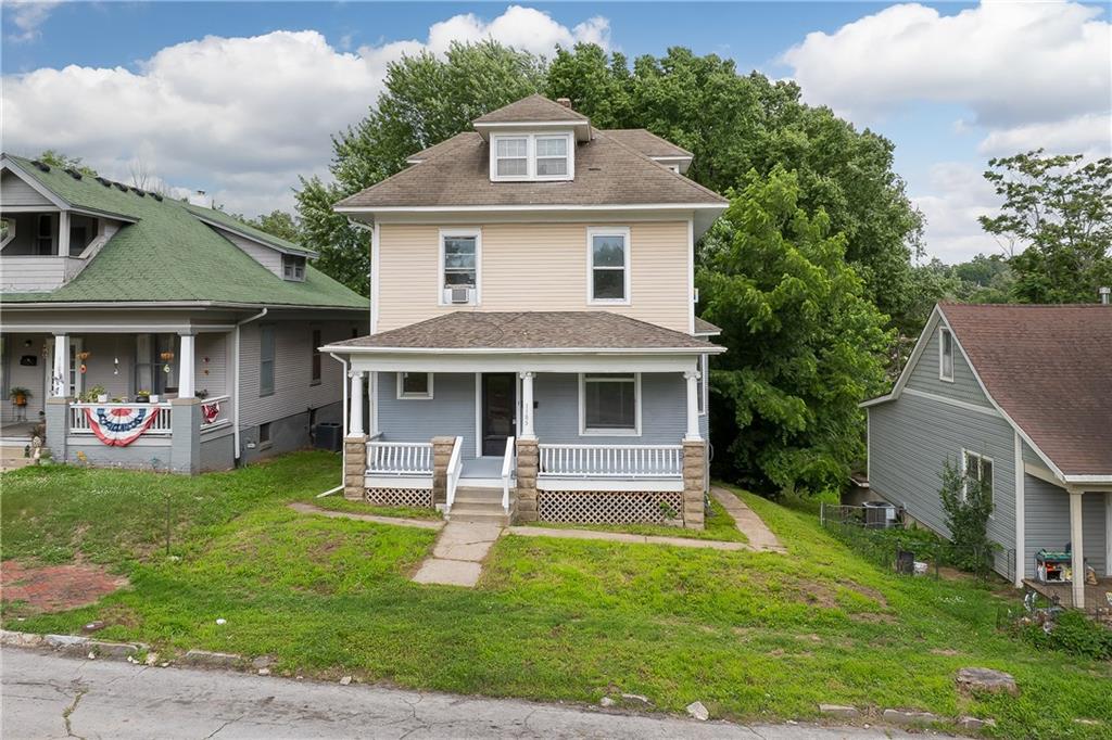 Photo of 1105 S 15th Street St Joseph MO 64503