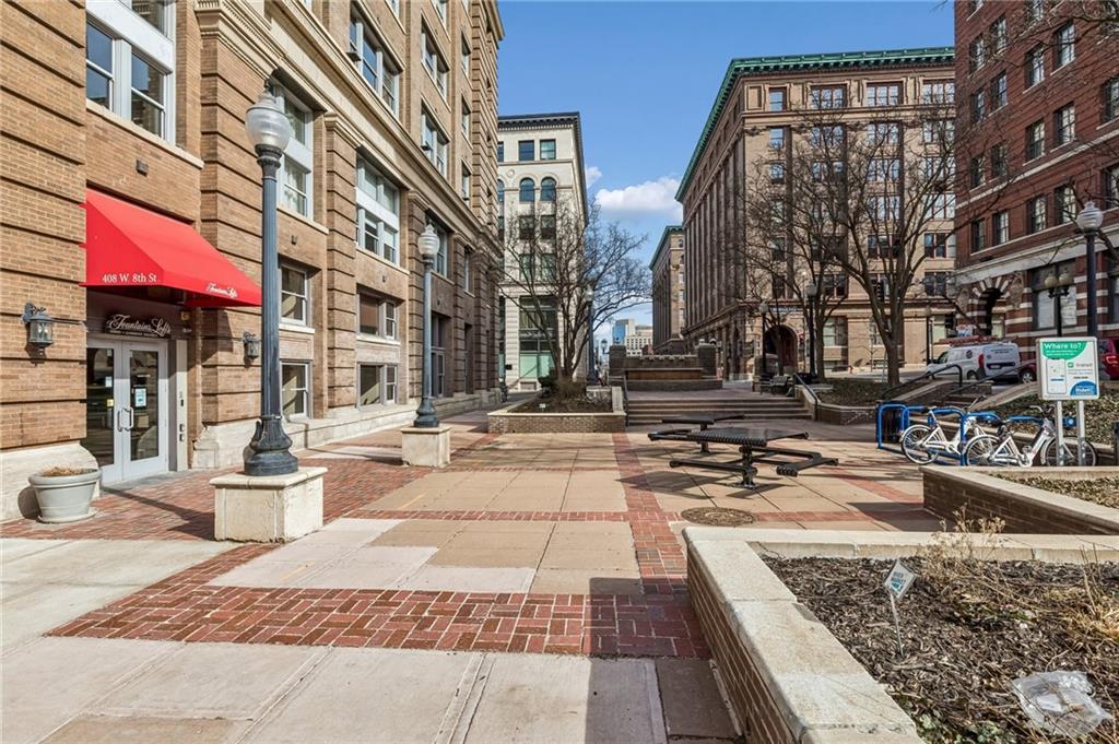 Photo of 712 Broadway Boulevard #406 Kansas City MO 64105