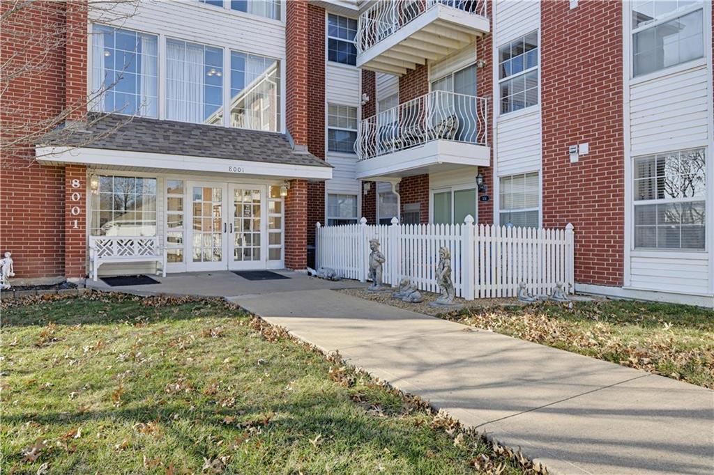 Photo of 8001 Westridge Road #102 Raytown MO 64138