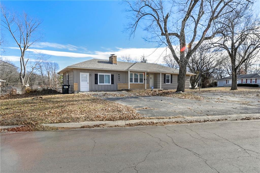 Photo of 8421 Spring Valley Road Raytown MO 64138
