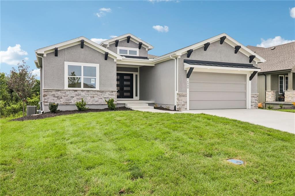 Photo of 16980 S Bradley Drive Olathe KS 66062