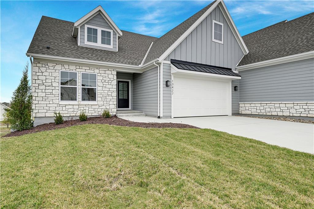 Photo of 13427 W 174th Terrace Overland Park KS 66221