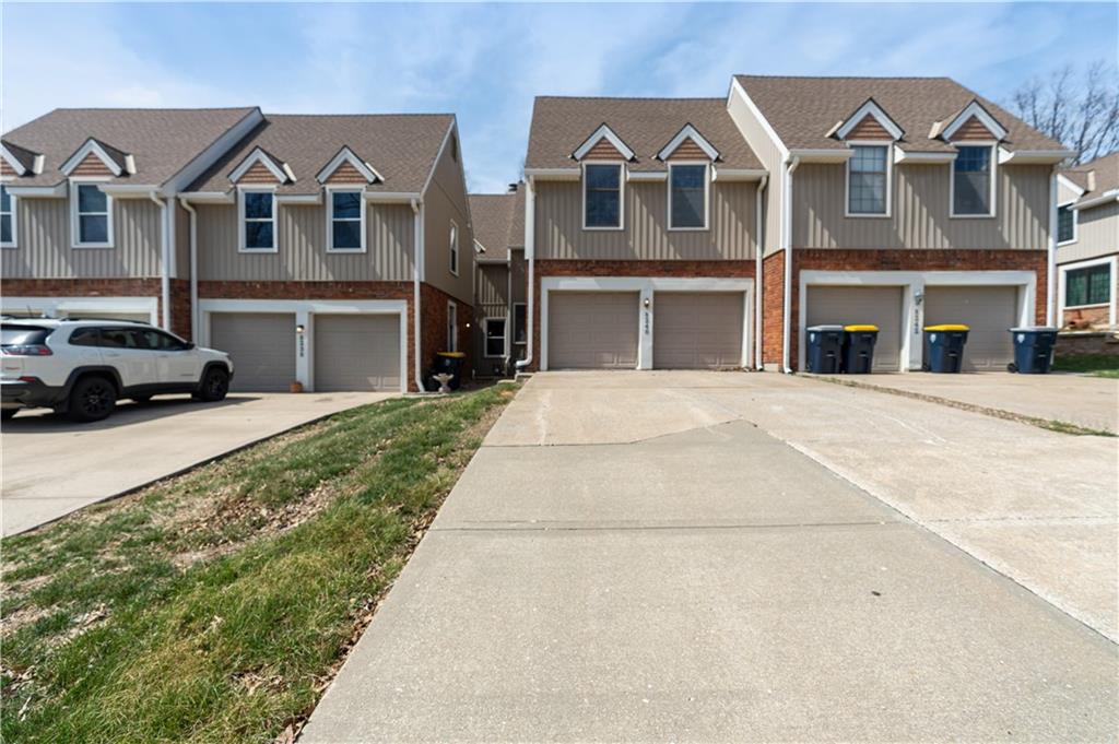 Photo of 8240 NW Birch Lane Kansas City MO 64151