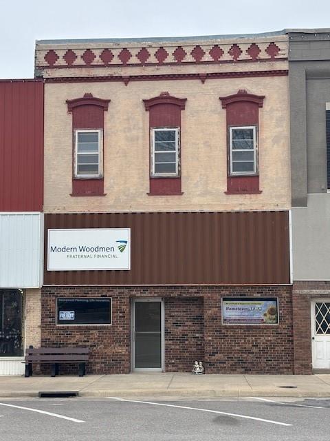 Photo of 104 S Ozark Street Girard KS 66743