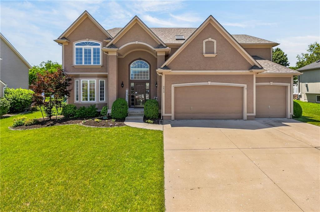 Photo of 2413 SW Kenwill Drive Lee's Summit MO 64082