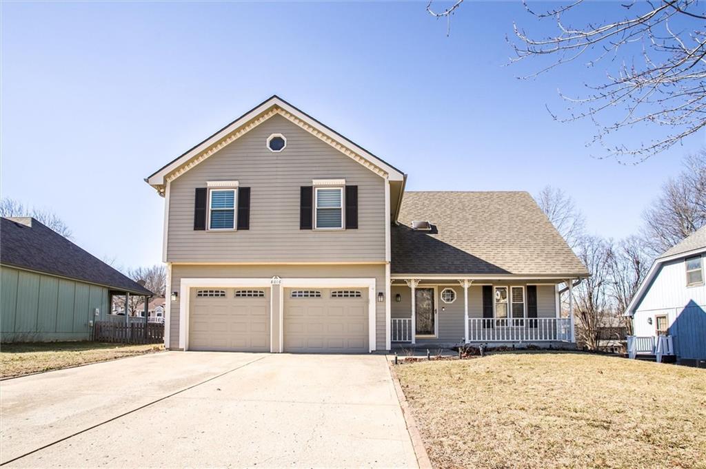 Photo of 8016 N Flora Avenue Kansas City MO 64118