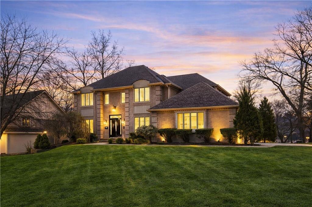 Photo of 132 The Woodlands Drive Gladstone MO 64119