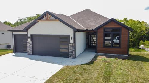 Photo of 700 Blackhawke Drive Smithville MO 64089