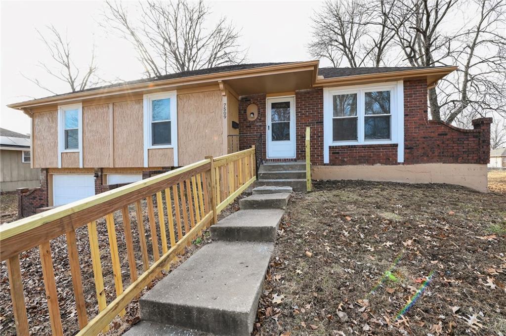 Photo of 7509 E 127 Street Grandview MO 64030