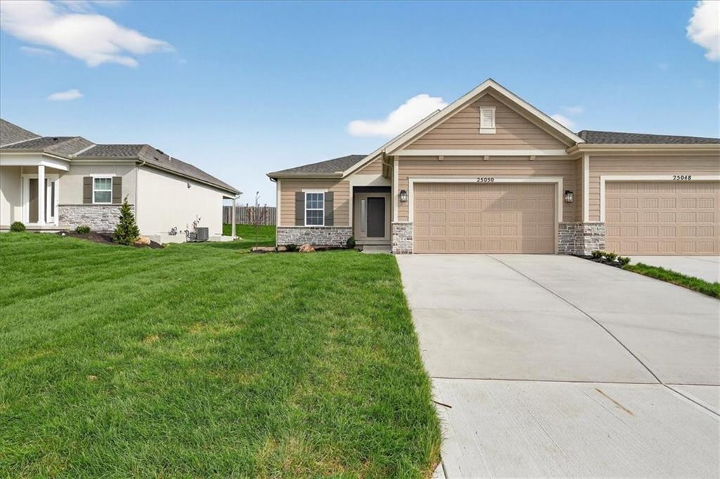 Photo of 25050 W 94th Terrace Lenexa KS 66227