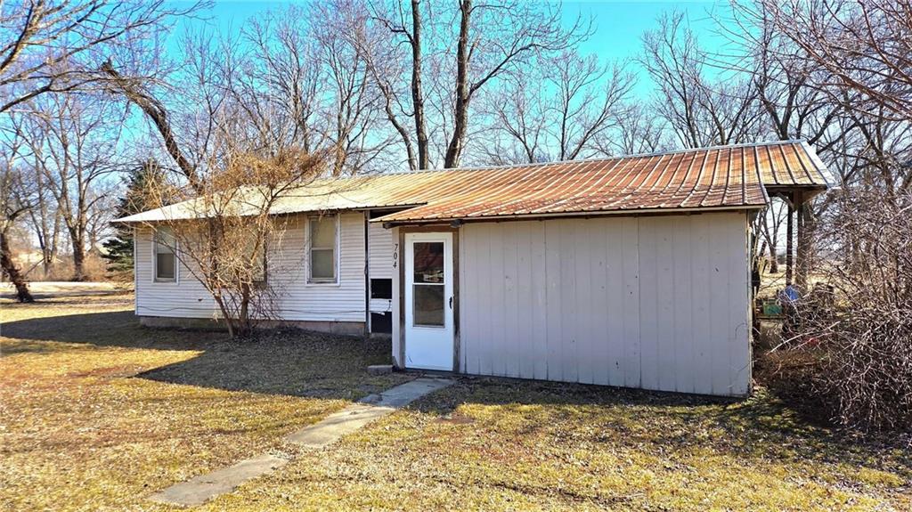 Photo of 704 Pine Street Pleasanton KS 66075