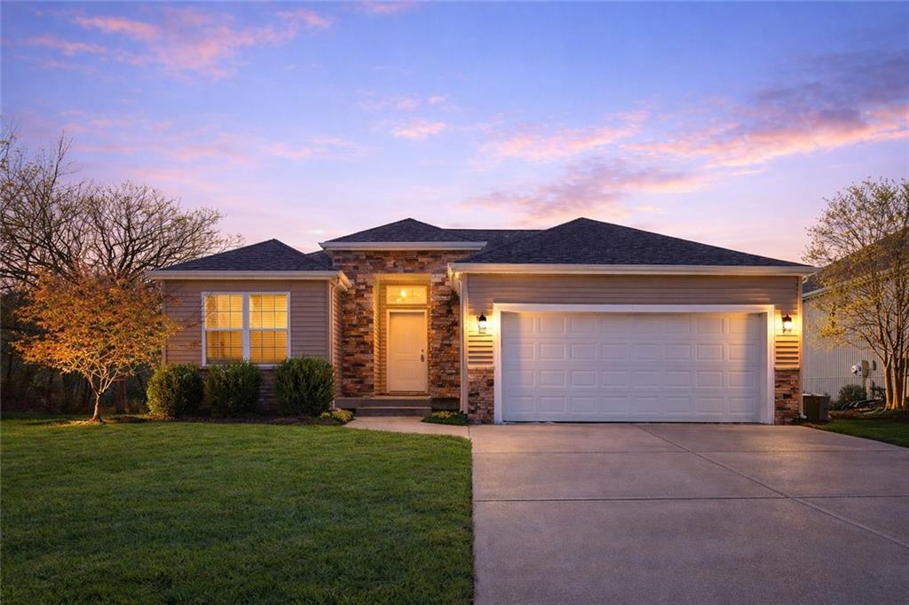 Photo of 194 N Camelot Drive Liberty MO 64068