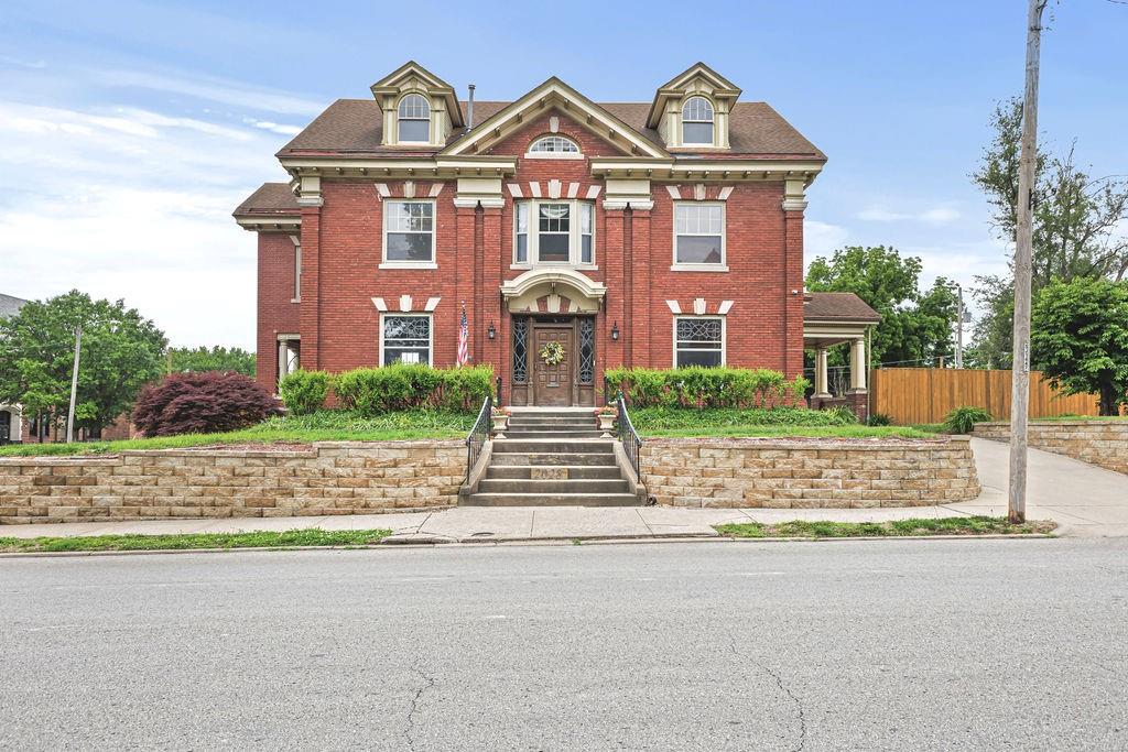 Photo of 2028 Clay Street St Joseph MO 64501