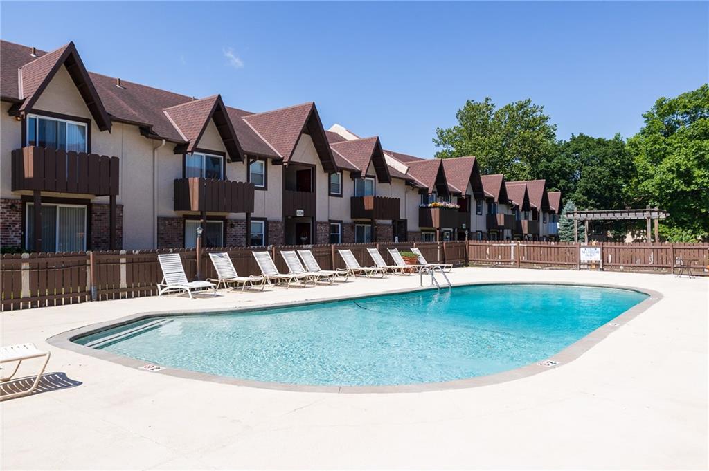 Photo of 6206 Robinson Street #1 Overland Park KS 66202