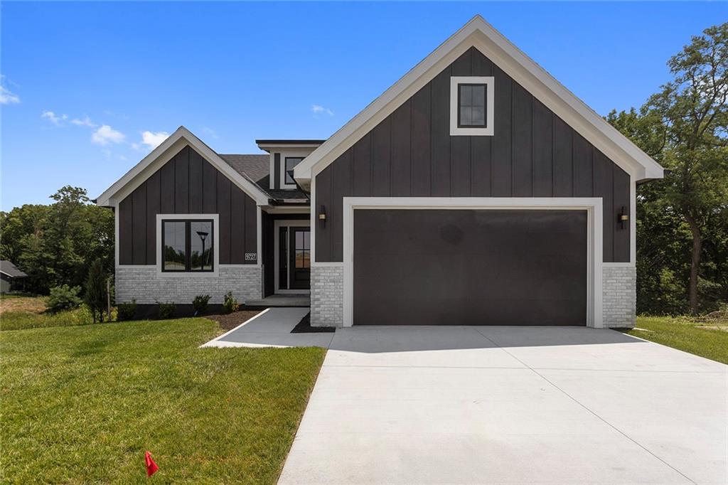 Photo of 9727 N Montclair Avenue Kansas City MO 64153