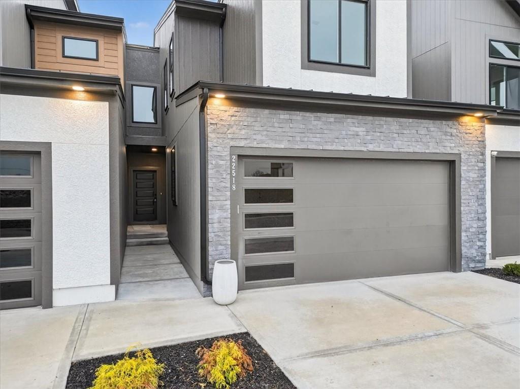 Photo of 9305 Aminda Street Lenexa KS 66227