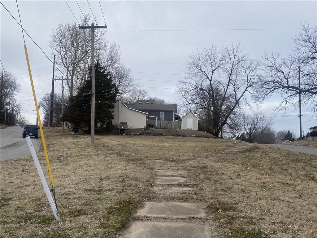 Photo of 854 Sherman Street Leavenworth KS 66048