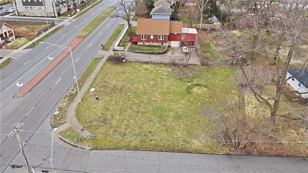 Photo of 8701 N Oak Trafficway Kansas City MO 64155