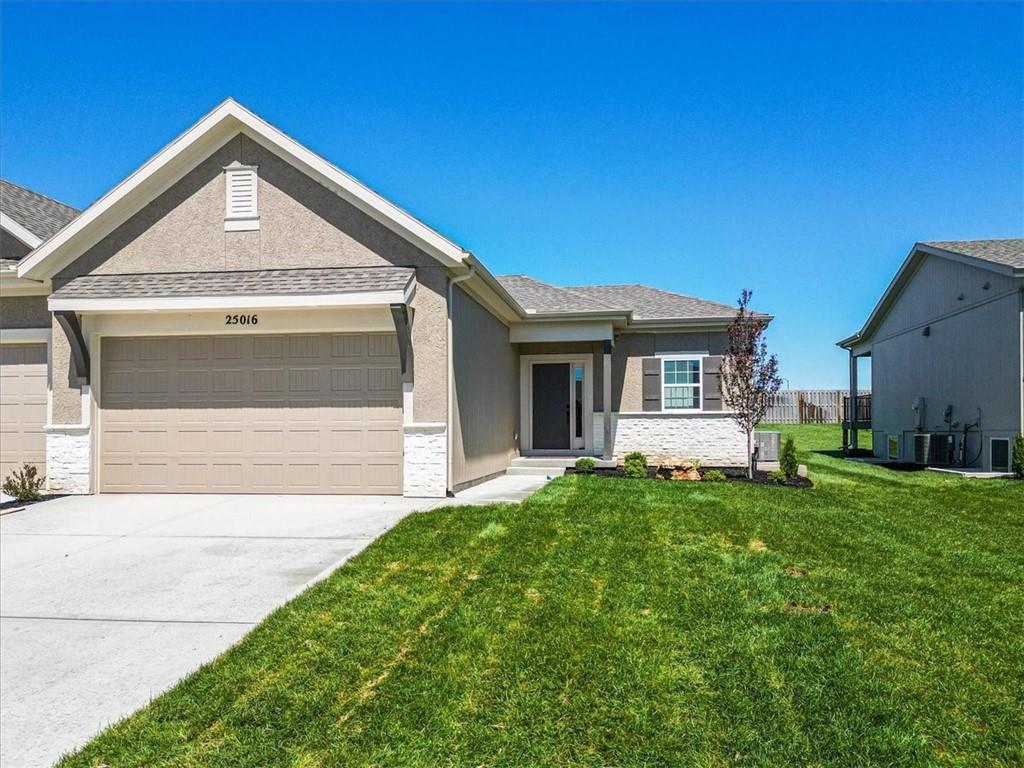 Photo of 24980 W 94th Place Lenexa KS 66227