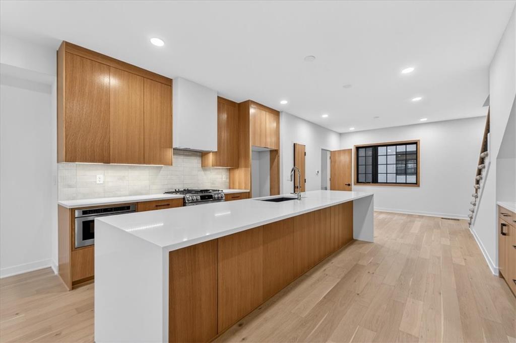 Photo of 521 E 19th Street Kansas City MO 64108