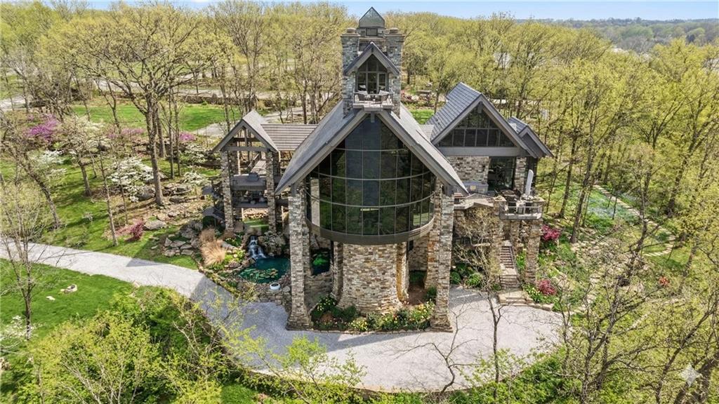 Photo of 16900 Highland Ridge Drive Loch Lloyd MO 64012