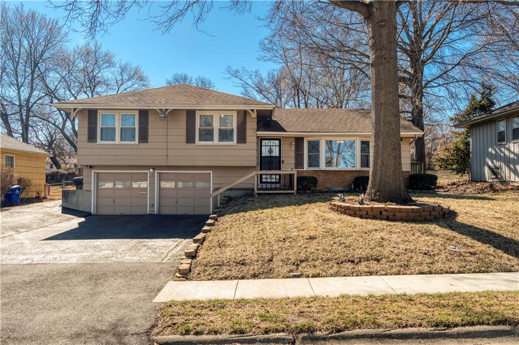 Photo of 8409 E 85th Street Raytown MO 64138