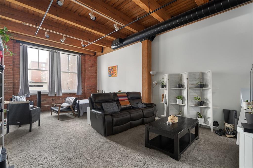 Photo of 700 Broadway Boulevard #210 Kansas City MO 64105