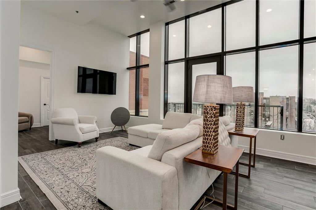 Photo of 2940 Baltimore Avenue #1505 Kansas City MO 64108