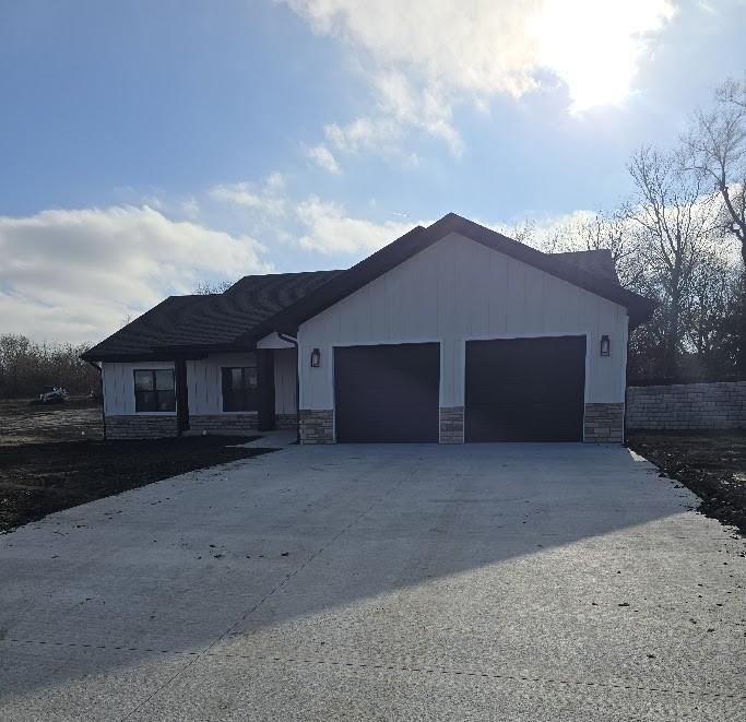 Photo of 1007 George Court Effingham KS 66023