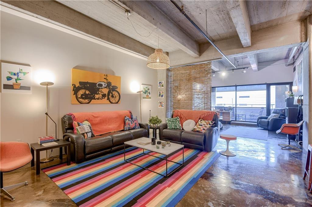 Photo of 360 W Pershing Road #250 Kansas City MO 64108