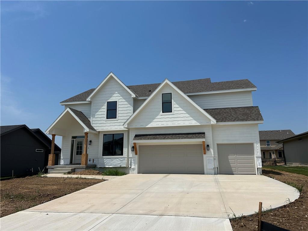 Photo of 2614 SW Firefly Lane Lee's Summit MO 64082