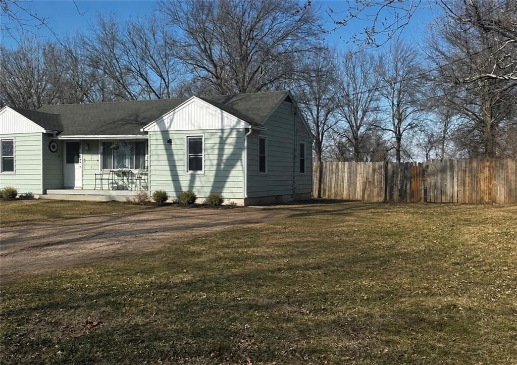 Photo of 512 Atchison Street Oskaloosa KS 66066