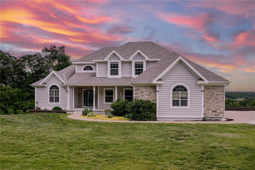 Photo of 17384 Blue Moon Lane Tonganoxie KS 66086