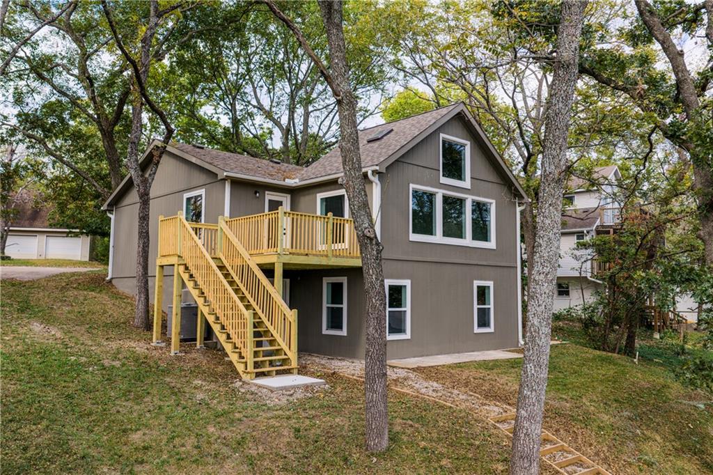 Photo of 337 W Sugar Lake Drive Mound City KS 66056
