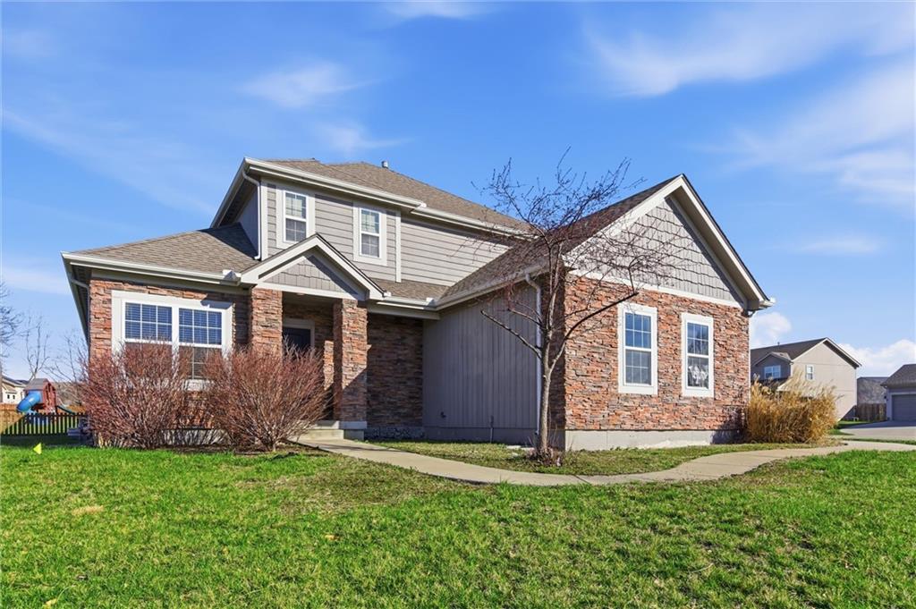 Photo of 11020 N Jefferson Street Kansas City MO 64155