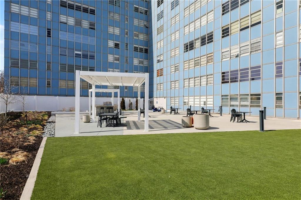 Photo of 333 W Meyer Boulevard #514 Kansas City MO 64113
