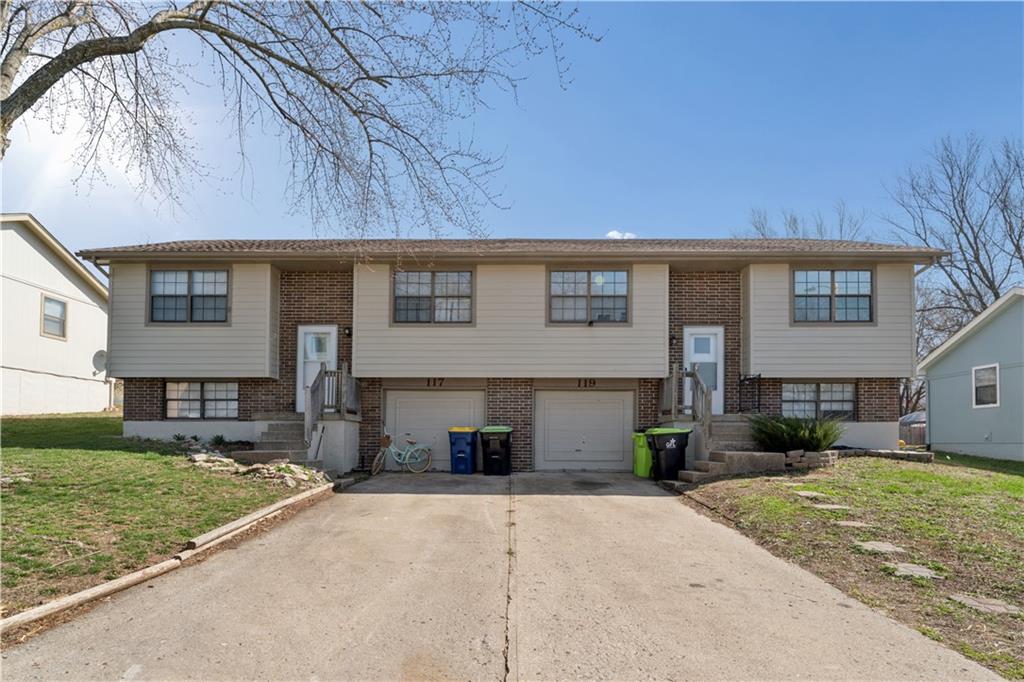 Photo of 117-119 Brookridge Drive Harrisonville MO 64701