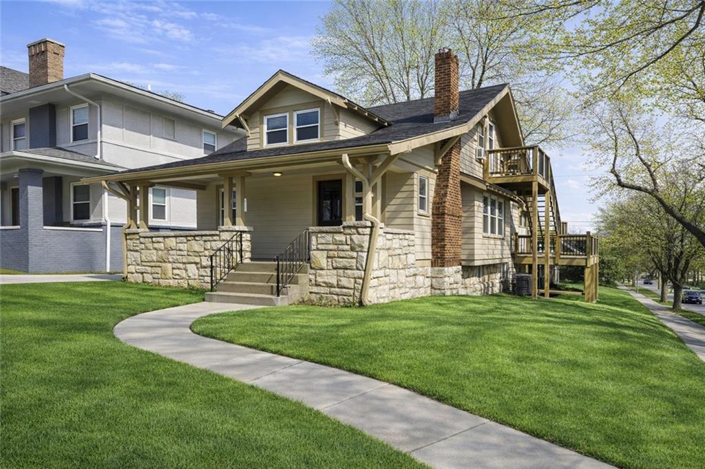 Photo of 347 Lawn Avenue Kansas City MO 64124