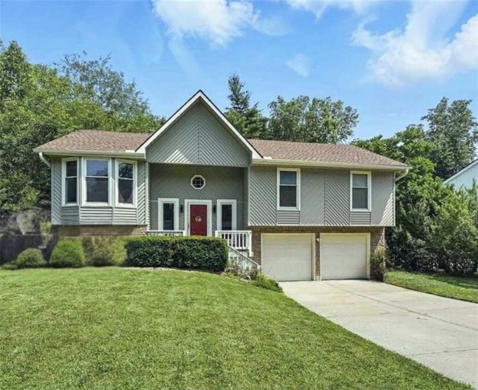 Photo of 5714 Creekview Drive Parkville MO 64152