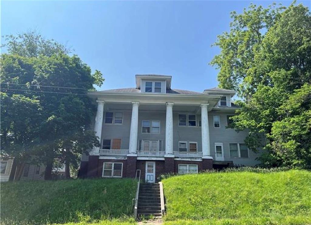 Photo of 2618 Jules Street St Joseph MO 64501