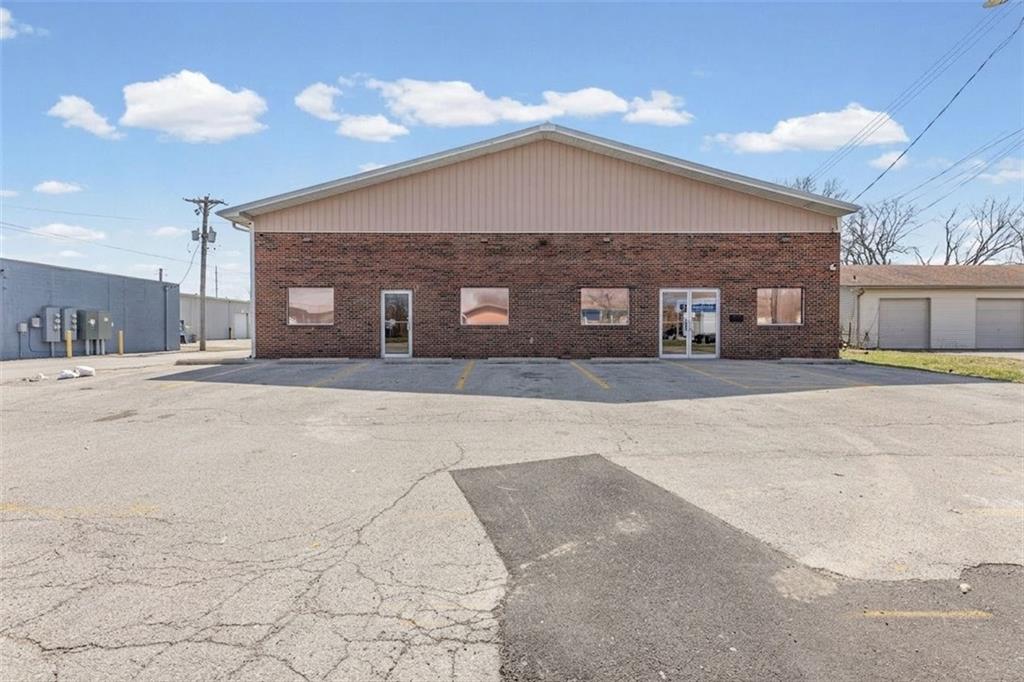 Photo of 702 SW South Avenue Blue Springs MO 64015
