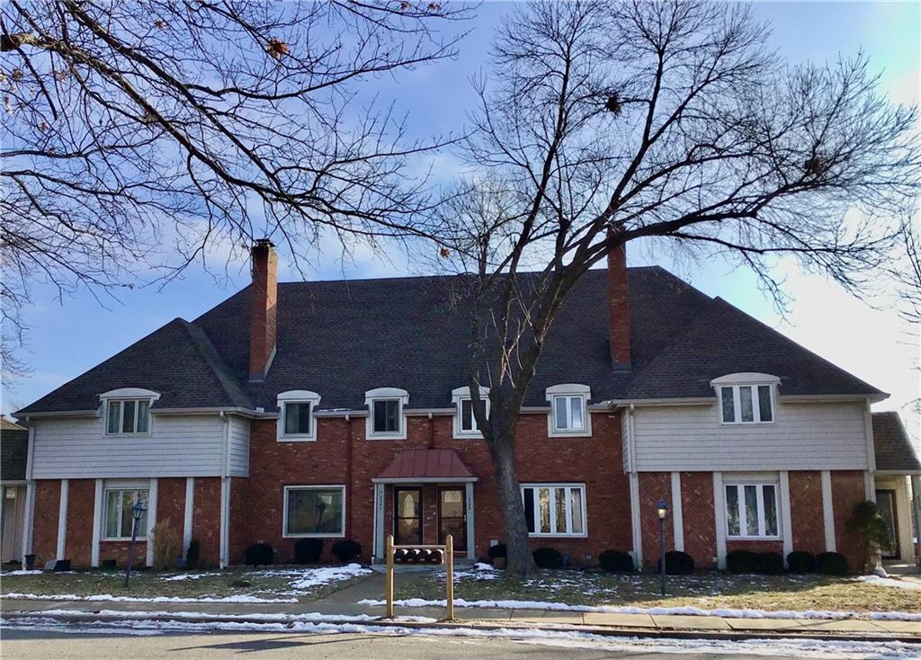 Photo of 8395 NW WAUKOMIS Drive Kansas City MO 64151