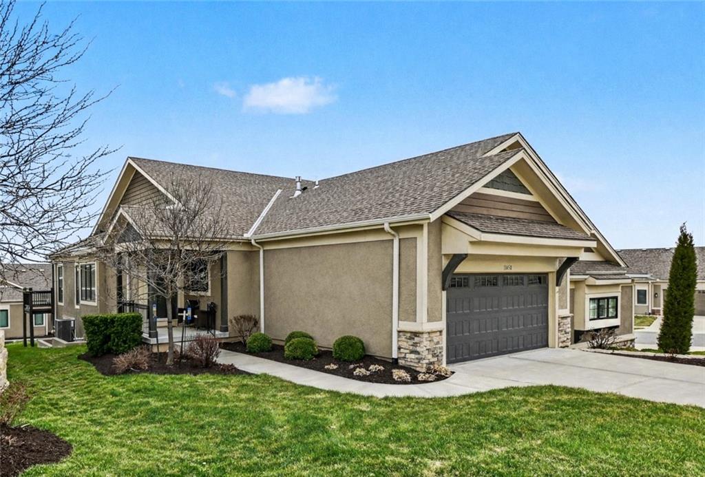 Photo of 11458 S Waterford Drive Olathe KS 66061