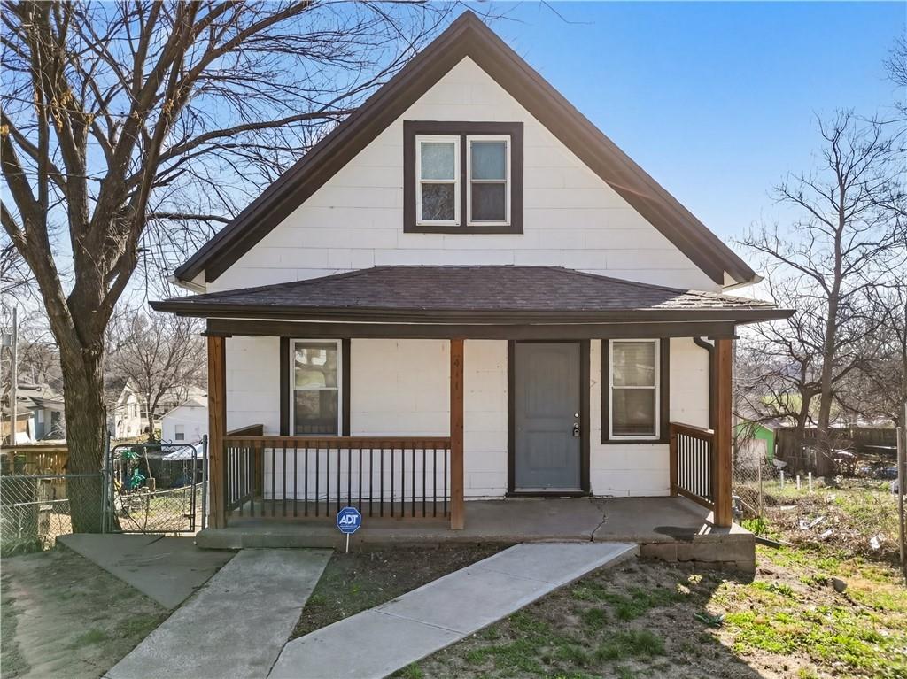 Photo of 411 N Lawndale Avenue Kansas City MO 64123