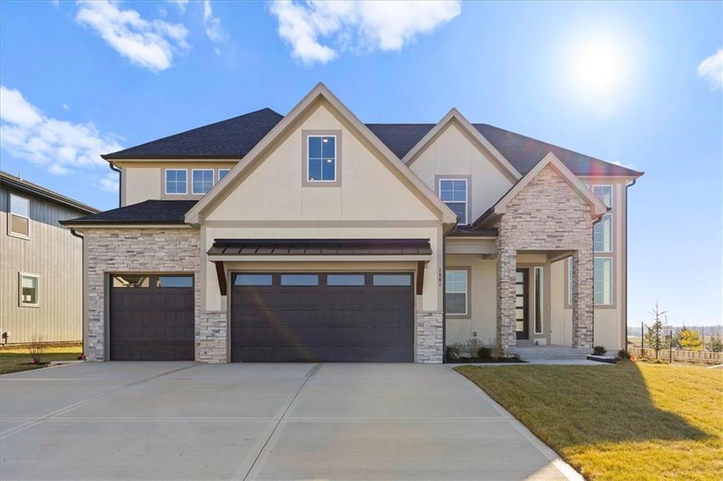 Photo of 4705 NW Sienna Ridge Riverside MO 64150