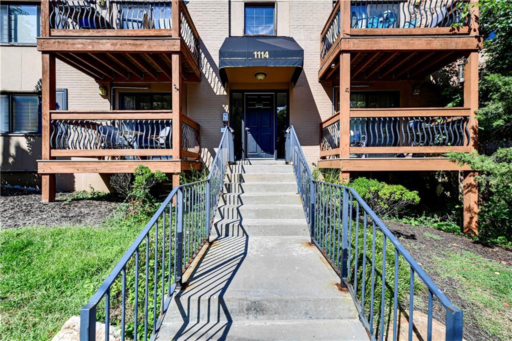 Photo of 1114 W 46TH Street #2 Kansas City MO 64111