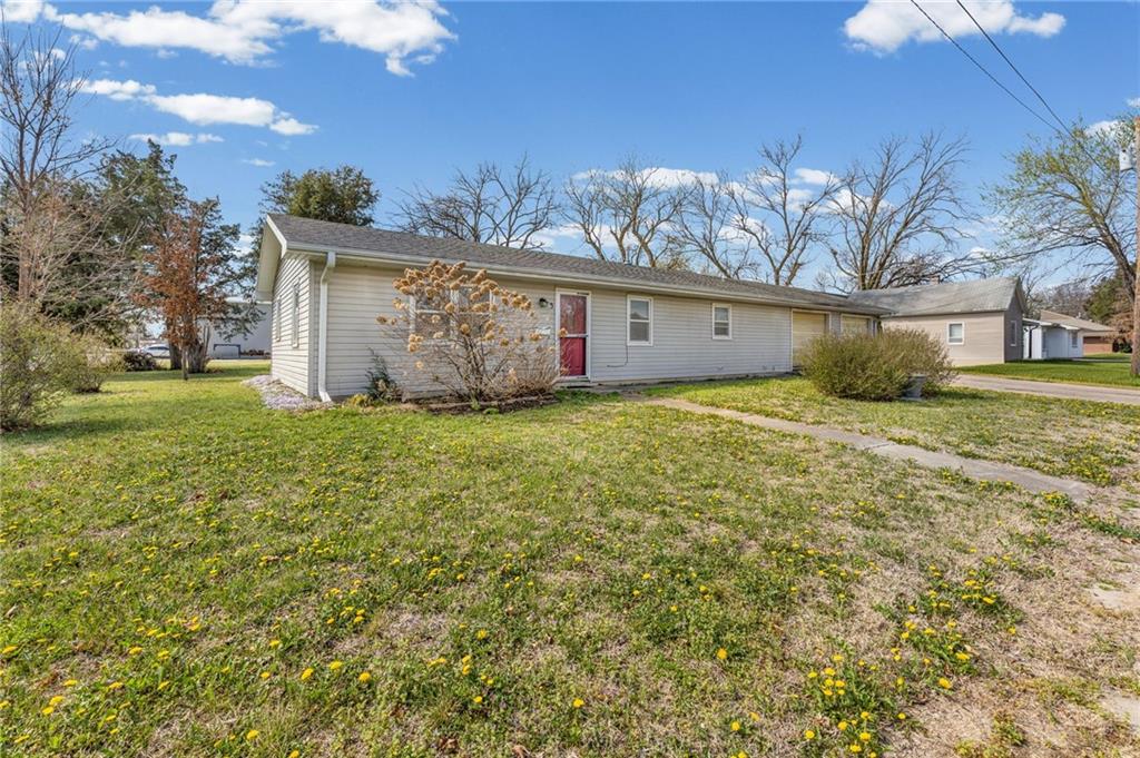 Photo of 3 W Douglas Street Iola KS 66749