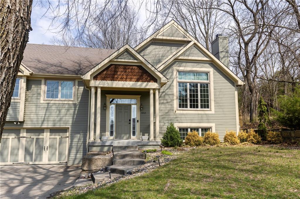Photo of 7203 NW Eastside Drive Weatherby Lake MO 64152