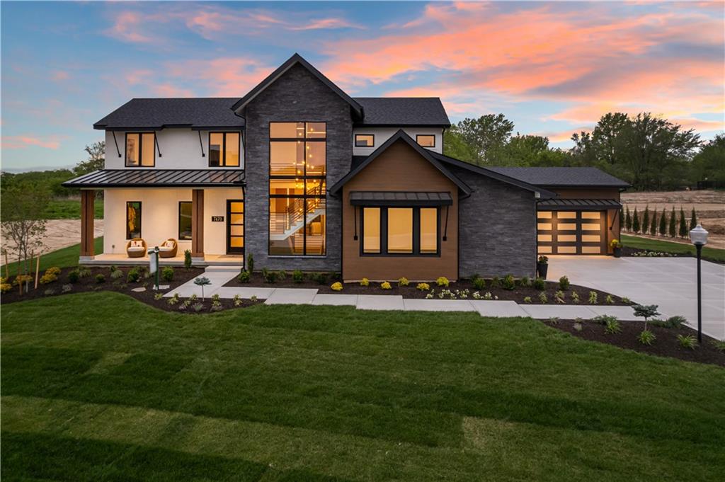 Photo of 7470 NW Fawn Avenue Parkville MO 64152